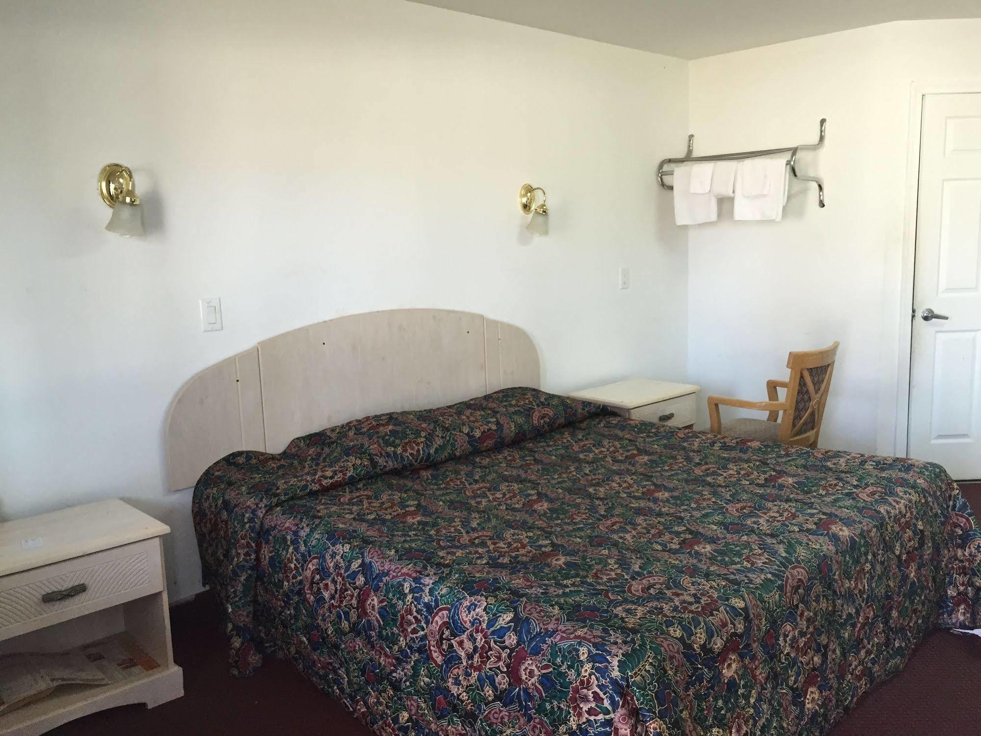 Mayfair Motel Cross Keys Exterior foto